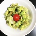 あんどうゆう子's cooksnap of when they made アボカドとえび焼売の簡単サラダ.