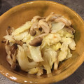 sakurai3's cooksnap of when they made シメジとキャベツの中華風サラダ.