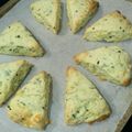 ともたん817's cooksnap of when they made バジル香る♬チーズスコーン.