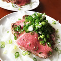 じゅっちャんママ's cooksnap of when they made 簡単ごちそう！牛のタタキで大満足♬｡..