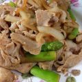 わんめぐ's cooksnap of when they made ご飯がすすむアスパラと豚肉のピリ辛炒め.