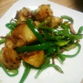 ころたろーーー's cooksnap of when they made 塩辛風味♬タコとじゃがバターの炒めもの.