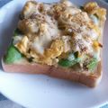 ニャオキチ's cooksnap of when they made 【朝食】アボカド×卵×マヨチーズトースト.