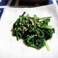ＴＯＭＯＷＡＴ's cooksnap of when they made 簡単！春菊の塩にんにく炒め.