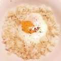＊にょにょん＊'s cooksnap of when they made レンジで簡単目玉焼きライス.