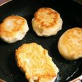 Kinakopeko's cooksnap of when they made 意外と美味い！？豆腐もちチーズ☆.