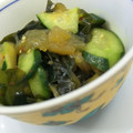 slgirl's cooksnap of when they made きゅうりとワカメのクラゲ和え.