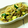 ♪珠香♪'s cooksnap of when they made 豆もやしとズッキーニのオイソ炒め.