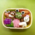 ともごろう0226's cooksnap of when they made キャラ弁　てるてるぼうず.