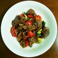 m☆one's cooksnap of when they made 牛肉とトマトとキュウリの生姜豆板醤炒め.