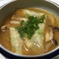 クックI6NLMD☆'s cooksnap of when they made 冷凍餃子でお味噌汁♪.