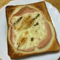 HEROらーぶ's cooksnap of when they made ✿スパイシー☆ハムチーズトースト✿.