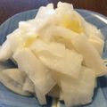 四児のハハ's cooksnap of when they made 簡単♪大根のレモン漬け.