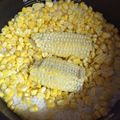 ふくちゃりー's cooksnap of when they made 簡単美味　とうもろこしで甘い炊き込みご飯.