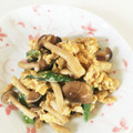 akinoko83's cooksnap of when they made ■オクラとえのきの卵とじ■.