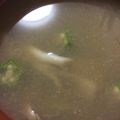hmaotabiga's cooksnap of when they made 舞茸とオクラのお味噌汁♡.