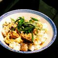 はるchan80's cooksnap of when they made つゆだくゴメン！鯖の味噌煮缶を丼に！.