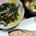 ともちゃん（＾０＾）'s cooksnap of when they made 空芯菜ときのこのにんにく醤油炒め.