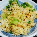 まつねぇ７２１６'s cooksnap of when they made 包丁不要！簡単☆鮭レタスチャーハン.