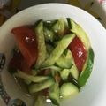 komasan♪'s cooksnap of when they made 簡単！トリュフ塩でキュウリとトマトサラダ.