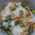 まぶたん's cooksnap of when they made 枝豆と桜海老の彩りおにぎり.