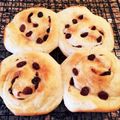 ネスター's cooksnap of when they made 巻いて切るだけ♪レーズンパン.
