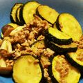 clematis♪'s cooksnap of when they made ズッキーニとシメジの挽き肉ガーリック炒め.