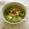 *ひろみ*'s cooksnap of when they made 簡単☆ごろごろカニカマとレタスのサラダ.