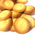 なっつ୨୧'s cooksnap of when they made 卵白でサックサク！メープルクッキー.