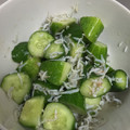 ポメちょん's cooksnap of when they made 簡単＊きゅうりとしらすのさっぱり梅肉和え.