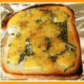 White_Bear's cooksnap of when they made バジルチーズトースト.
