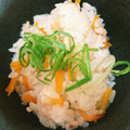 クック4KIBRT☆'s cooksnap of when they made ツナ缶とにんじんの炊き込みご飯.