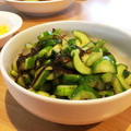 ＊KK＊'s cooksnap of when they made 超簡単★胡瓜の塩昆布和え(イギリス版).