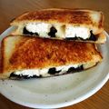 ぽちこ（マイ）'s cooksnap of when they made ほんのり味噌田楽風☆厚揚げのホットサンド.