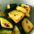 ☆ぽにょ's cooksnap of when they made 簡単なのに旨し♡ズッキーニの甘辛炒め.