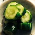 aqua○○○'s cooksnap of when they made 簡単！生姜入りキュウリのビール漬け.