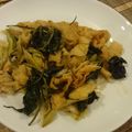 ☆baobab☆'s cooksnap of when they made さつまいもの葉と葉柄の味噌炒め.