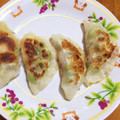 テト♪'s cooksnap of when they made 簡単！枝豆とチーズの餃子の皮包み焼き.