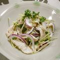 Haru Haru's cooksnap of when they made 新玉ねぎと蒸し鶏の梅マヨサラダ☆.