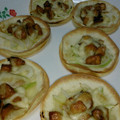 ギャプラン's cooksnap of when they made 【15分】餃子の皮de照焼きマヨ和風ピザ.