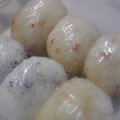 マイルド5's cooksnap of when they made びん詰の鮭で！簡単とろけるおむすび★.