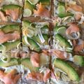 Roederer's cooksnap of when they made アボカド・サーモンフラムクーヘン.