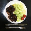 みゆ♩'s cooksnap of when they made 初心者さんのための簡単ハンバーグ.