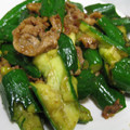 空飛ぶぺんぎん's cooksnap of when they made きゅうりと豚肉の香り炒め.