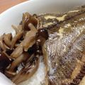 weeta_bix's cooksnap of when they made カレイとしめじの煮物丼.