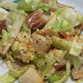 ひなたまま♪♪'s cooksnap of when they made ちょっピリ辛☆ちくわとキャベツのマヨ炒め.