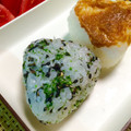 にきけん's cooksnap of when they made 青のりとしらす　黒ごまおにぎり.