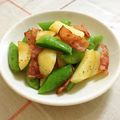 nasubeam's cooksnap of when they made じゃがいもとスナップえんどうの炒め.