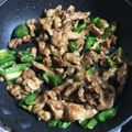 クック6DZPFU☆'s cooksnap of when they made 豚こま肉で安ウマ☆チンジャオロース.