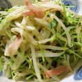 低カロ探検隊's cooksnap of when they made 豆苗とモヤシとベーコンの炒め物.